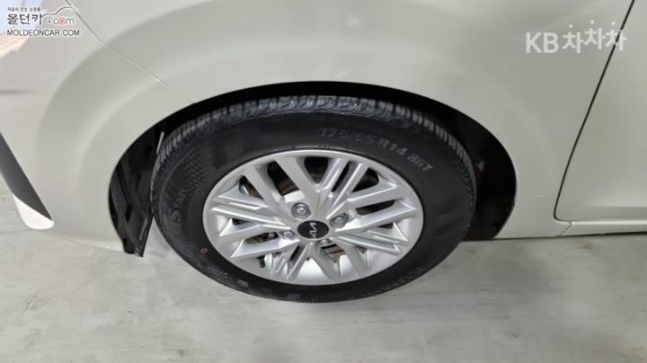 Kia Morning Urban JA 1.0 Gasoline Prestige 7