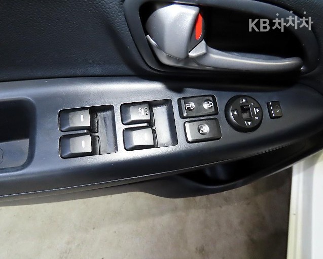 2012 - kia pride