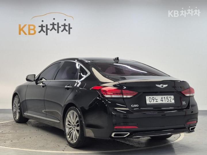 Genesis G80 3.8 GDI AWD Premium Luxury 3