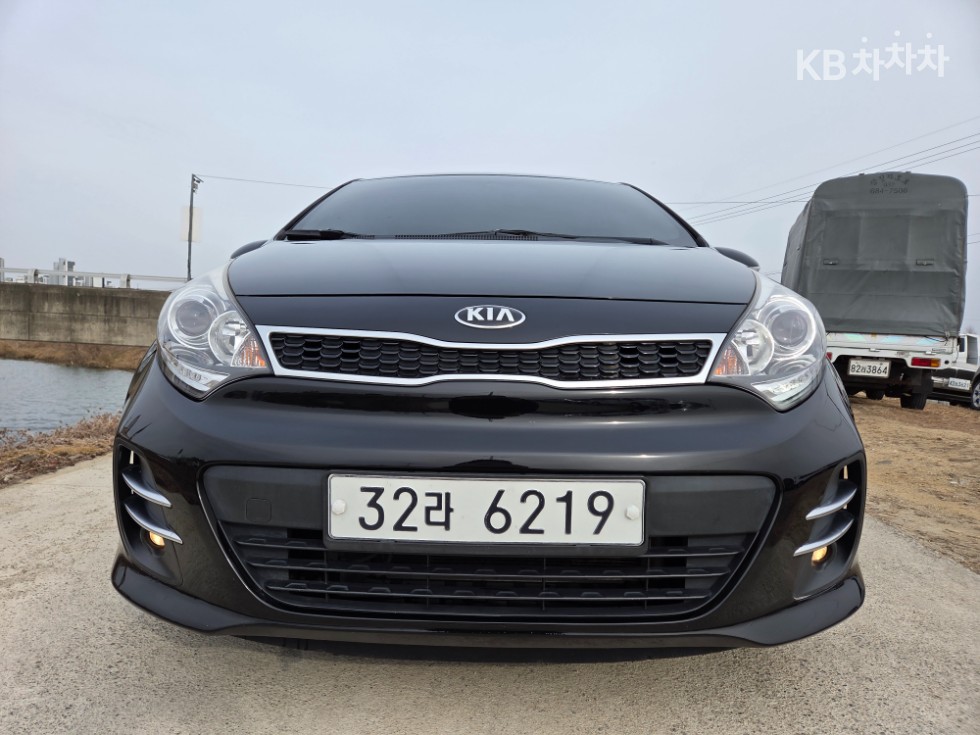 2015 - kia pride