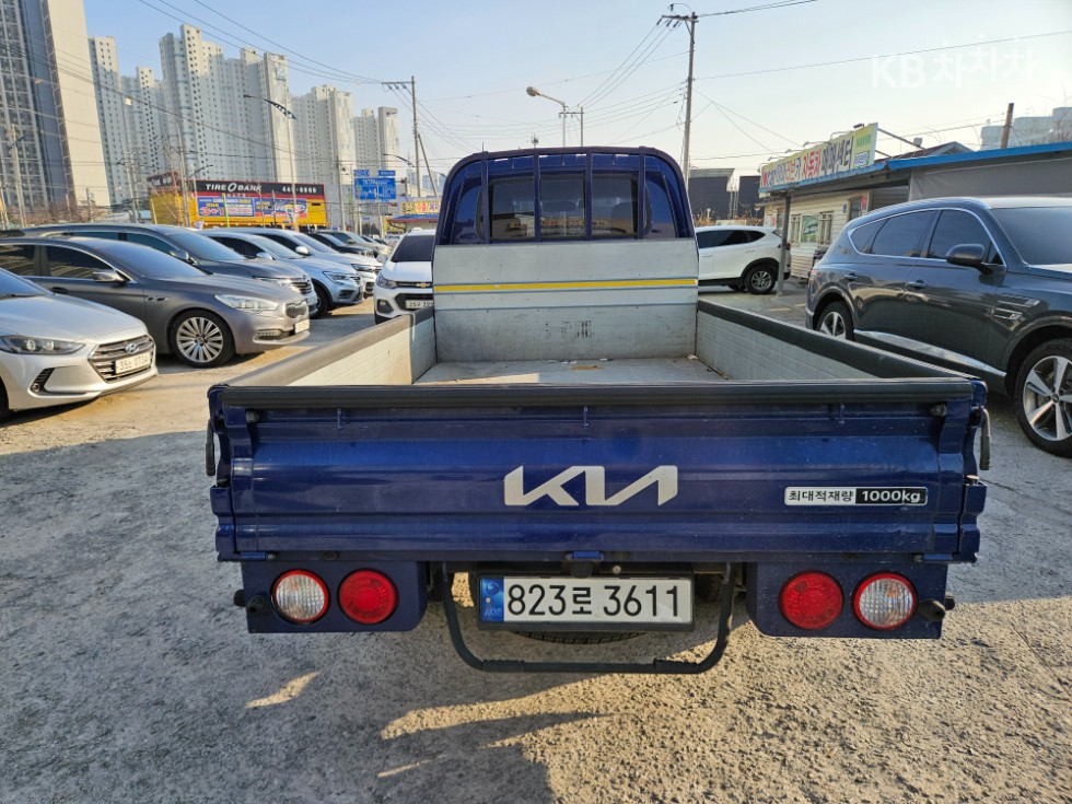 2022 - kia bongo iii