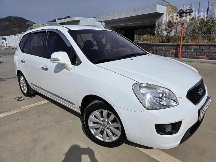 Kia Carens New 2.0 LPI GLX Premium Type 4