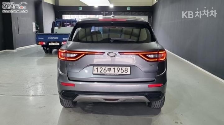 Renault QM6 2.0 LPe 2WD LE 5