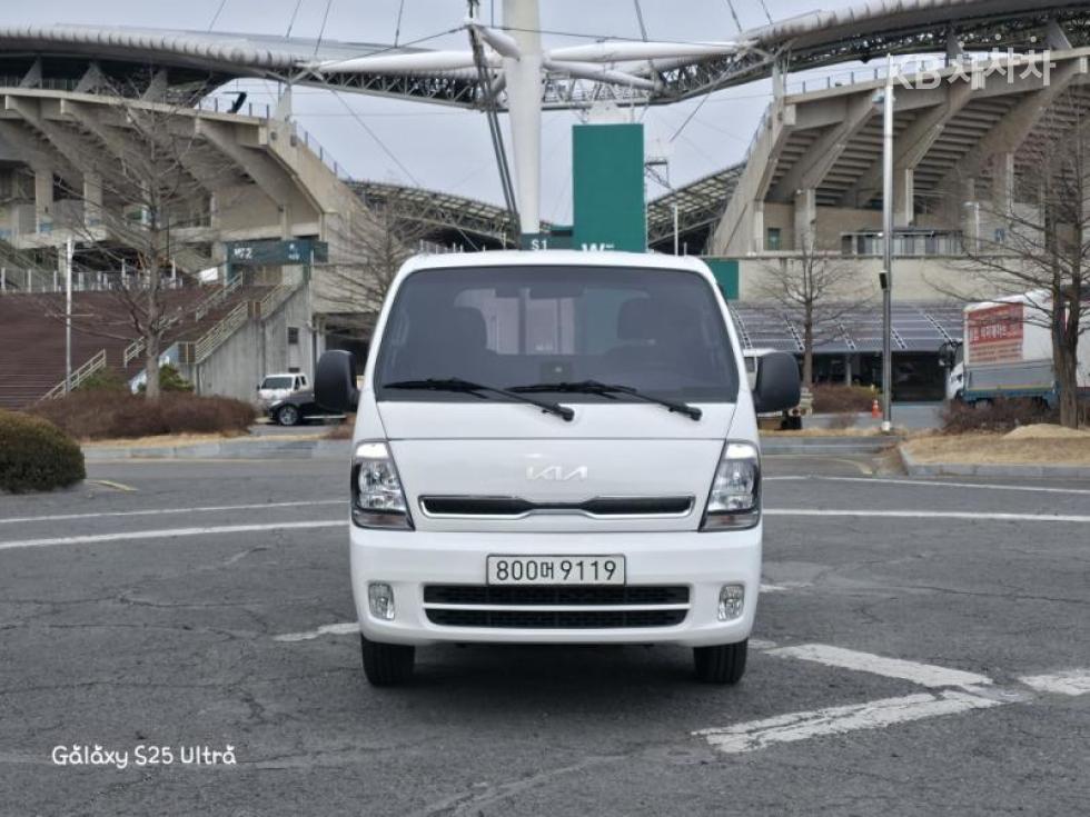 2022 - kia bongo iii