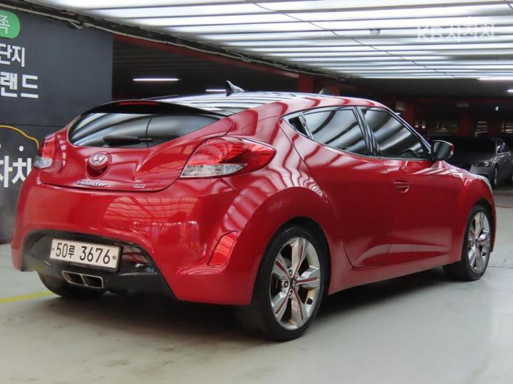 Hyundai Veloster Extreme 5