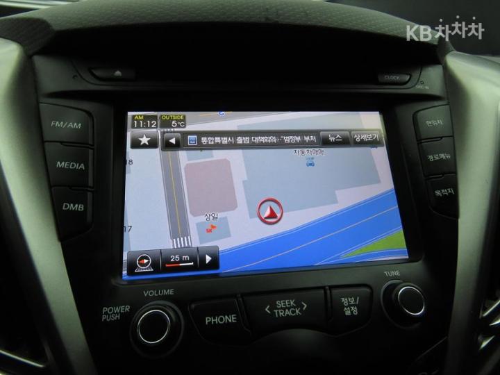 Hyundai Veloster Extreme 10