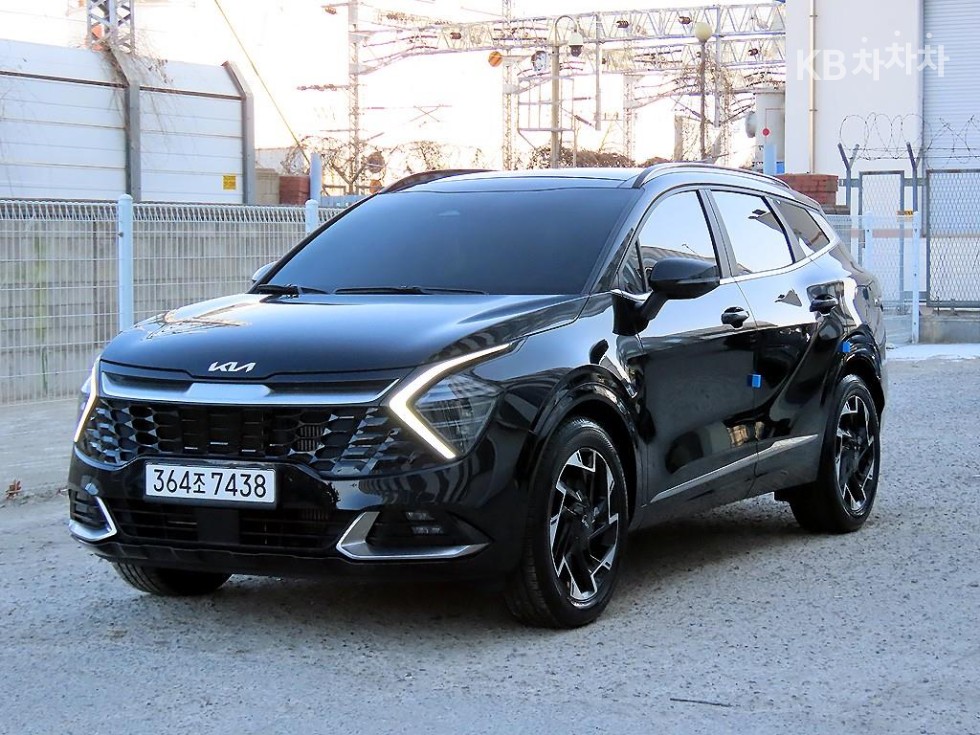 2022 - kia sportage