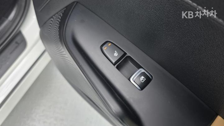 Kia K5 Hybrid 2.0 HEV Prestige 10