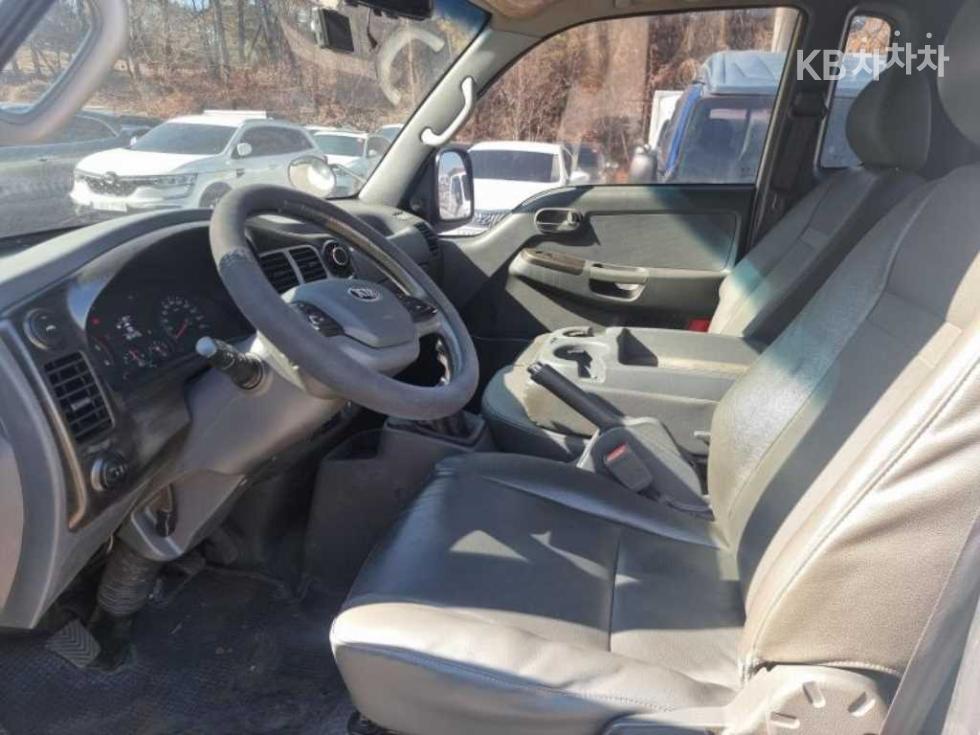 2017 - kia bongo iii