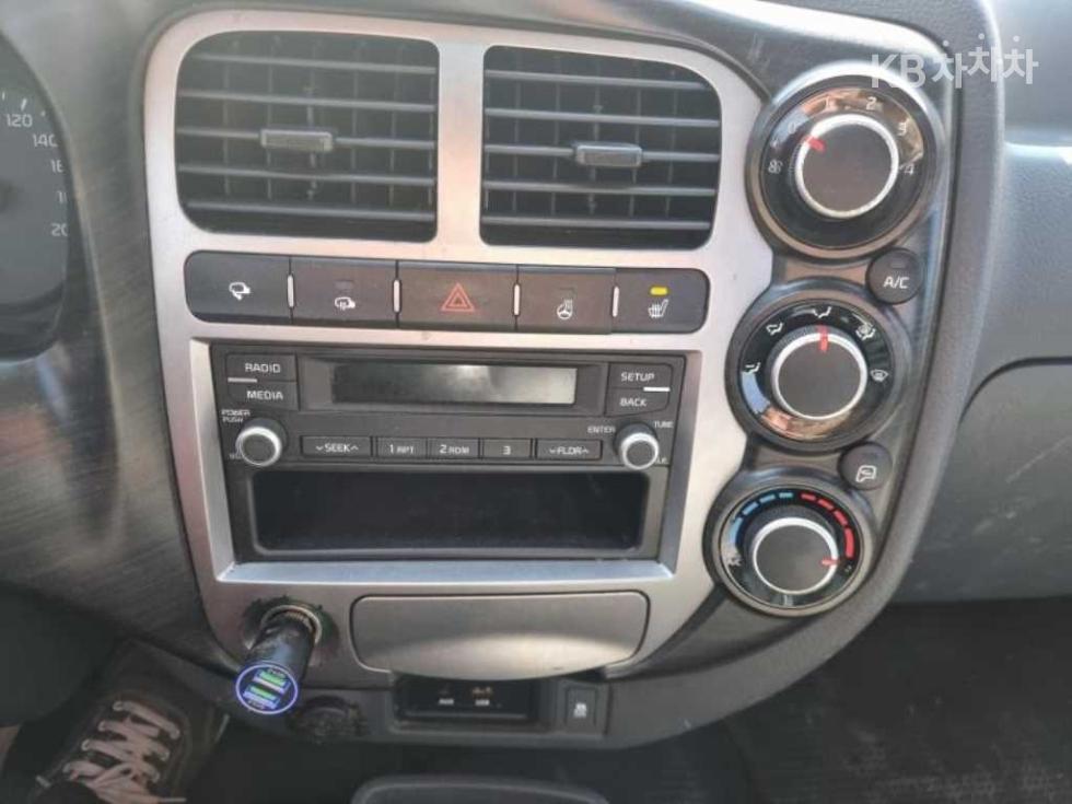 2017 - kia bongo iii