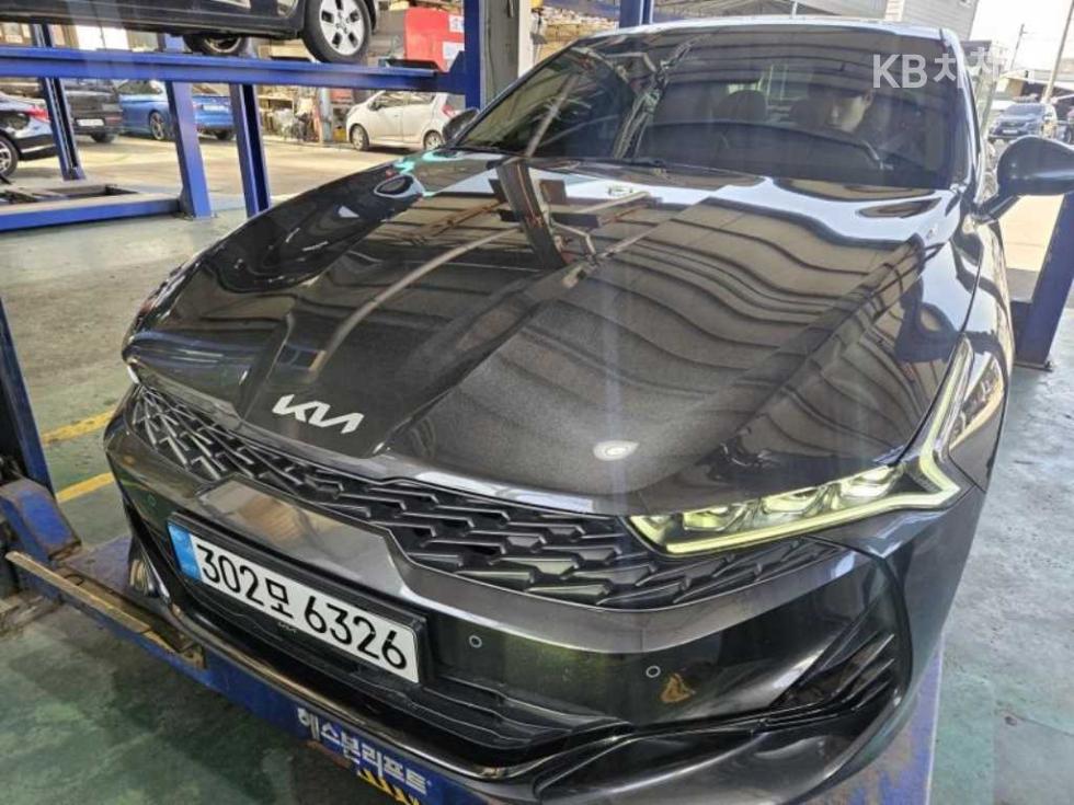 2023 - kia k5