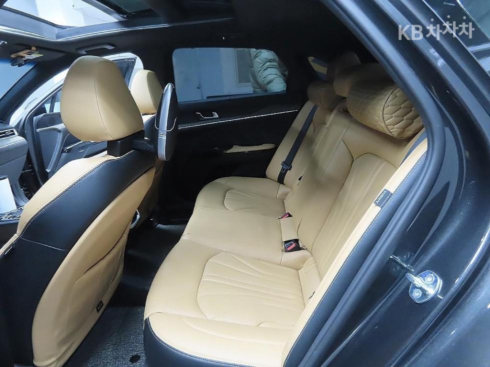 2023 - kia k5