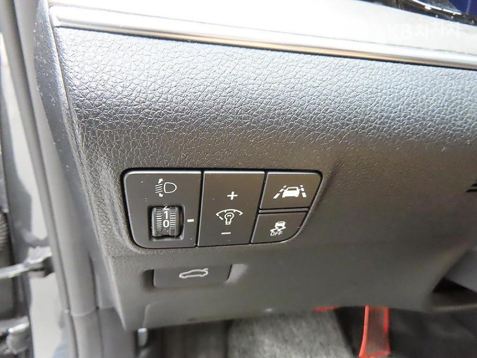 2023 - kia k5