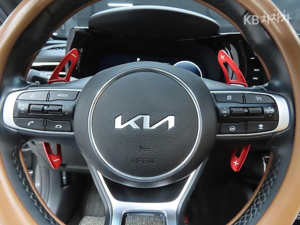 2023 - kia k5