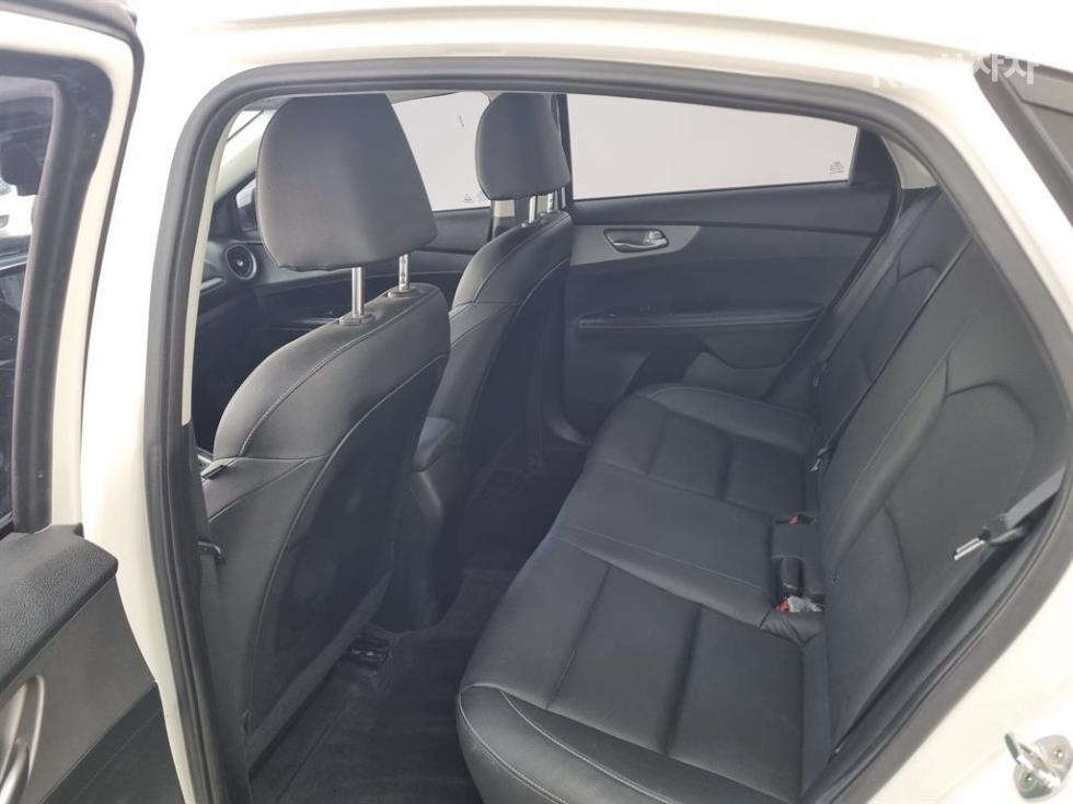2021 - kia k3