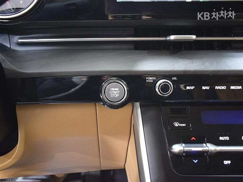 2023 - kia carnival