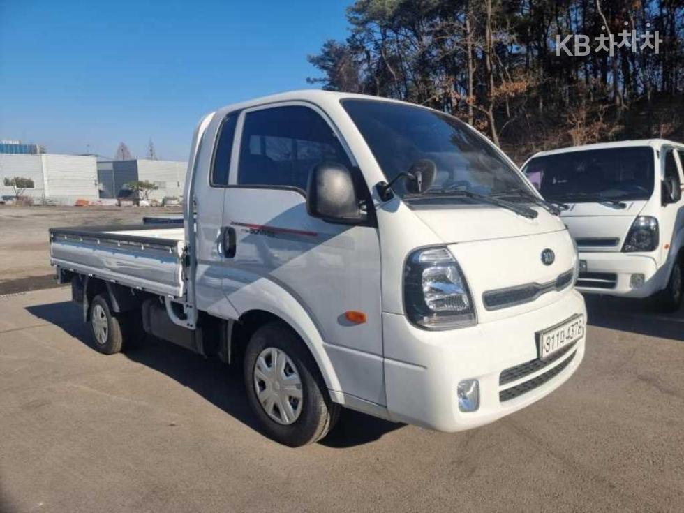 2020 - kia bongo iii
