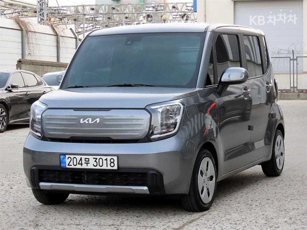 2023 - kia kia