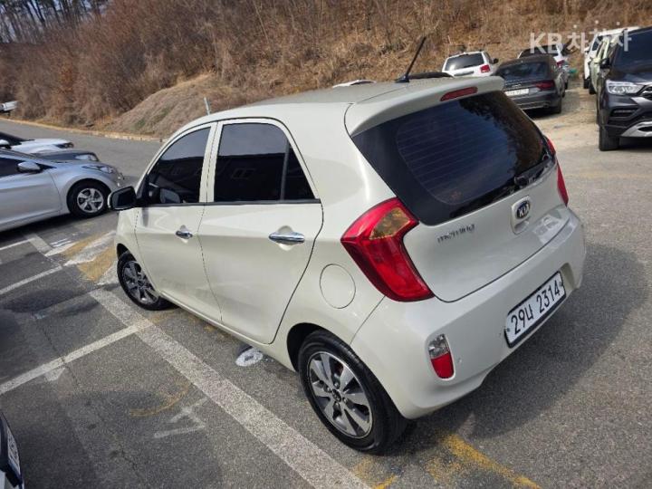 Kia Morning Deluxe Special 5