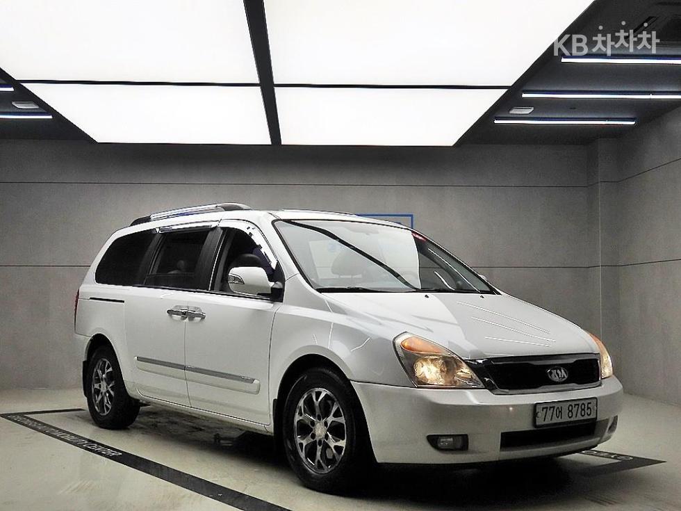 2014 kia carnival