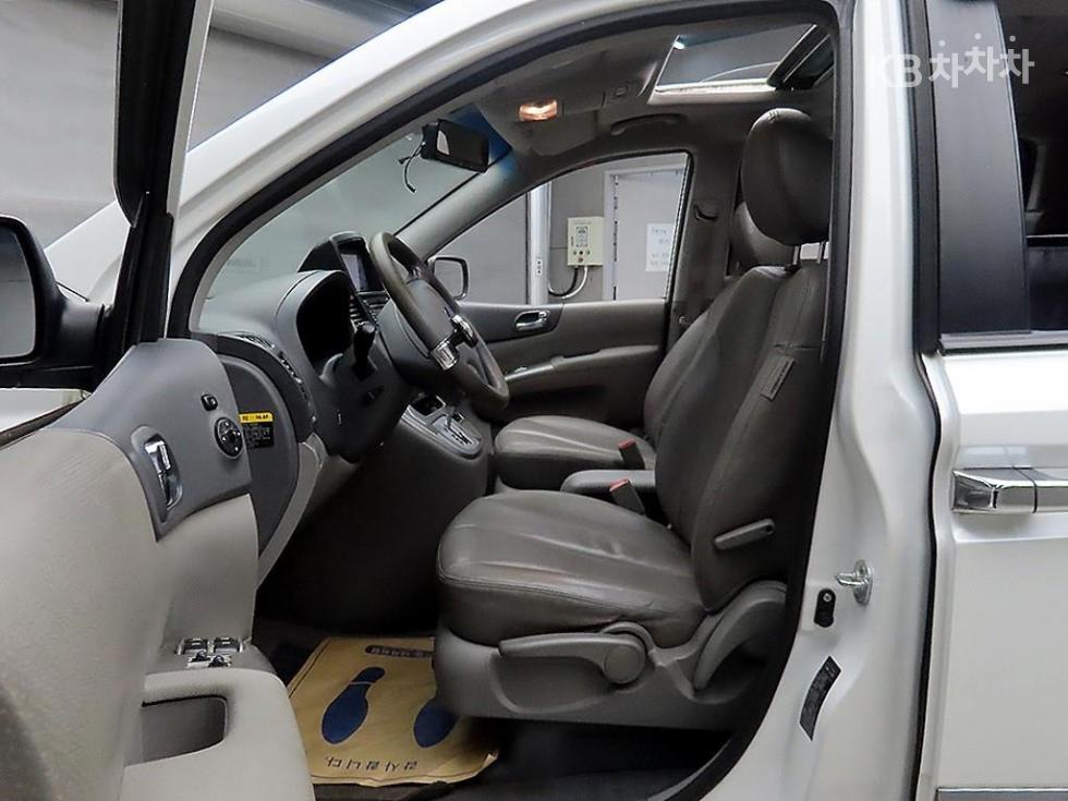 2014 - kia carnival