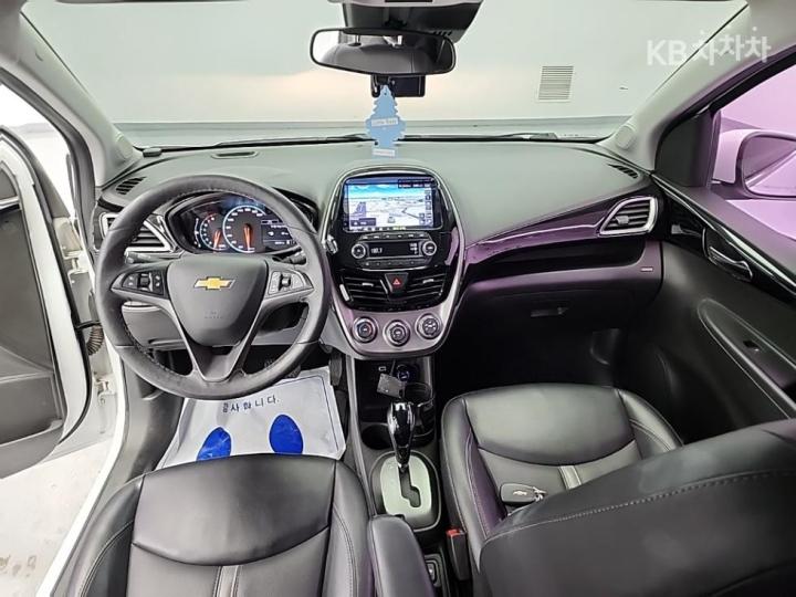 Chevrolet Spark Premier Base Type 8