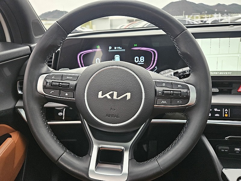 2022 - kia sportage