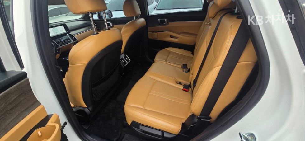 2022 - kia sorento