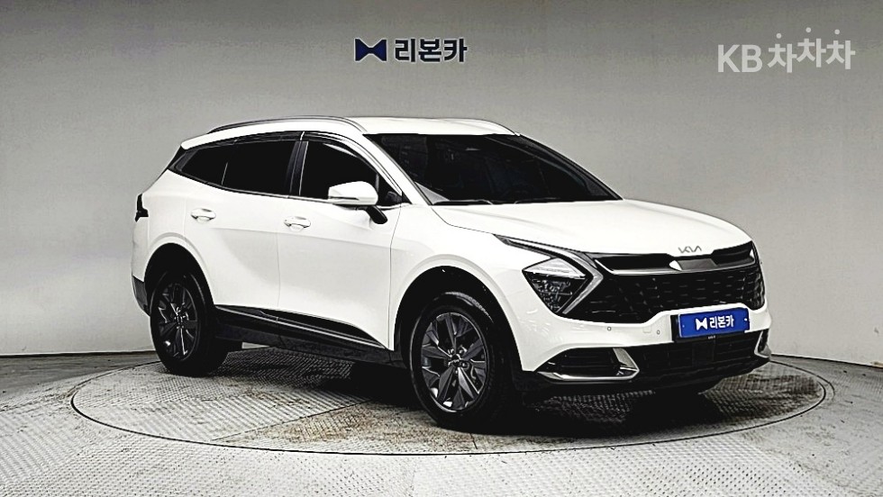 2022 - kia sportage