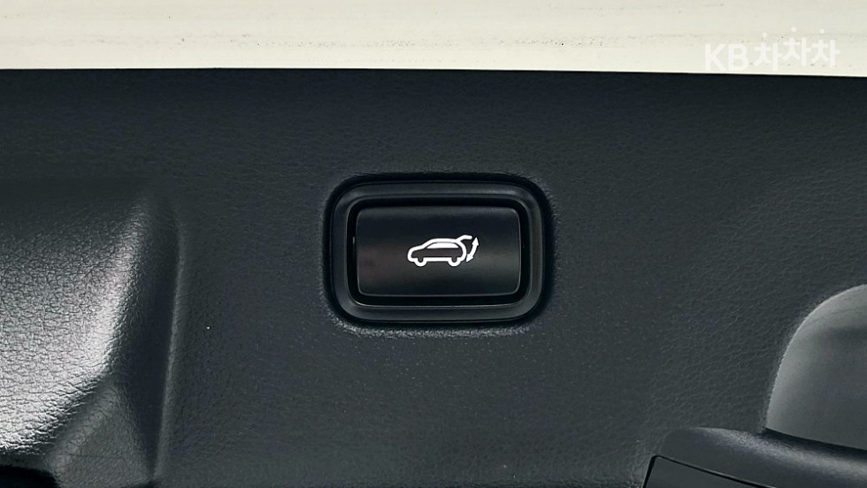 2022 - kia sportage