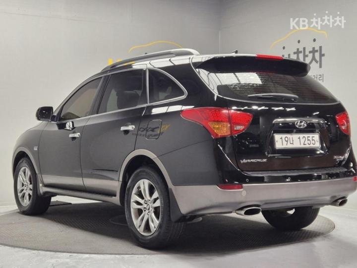 Hyundai Veracruz 2WD 300VX Smart Pack 6