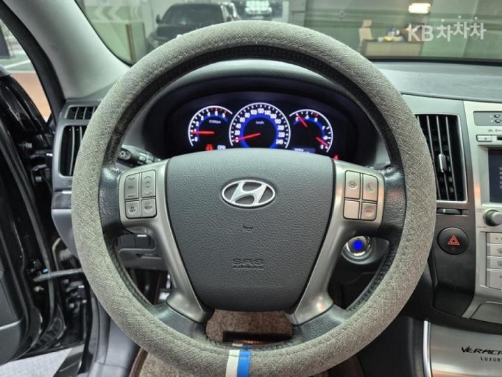 Hyundai Veracruz 2WD 300VX Smart Pack 10