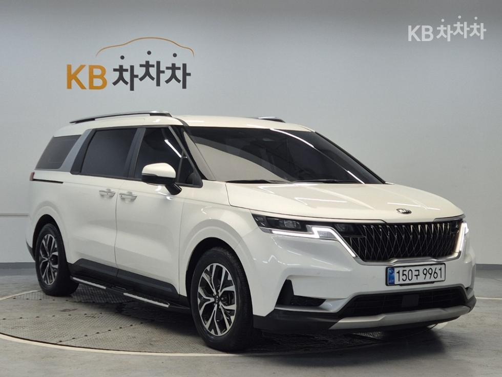 2021 - kia carnival