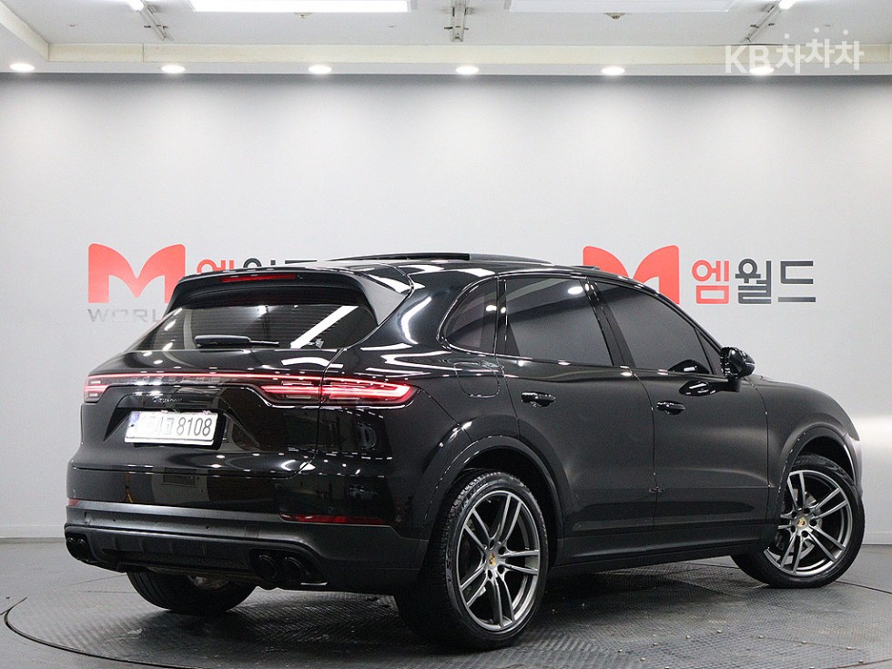 Porsche Cayenne — miniaturë 3