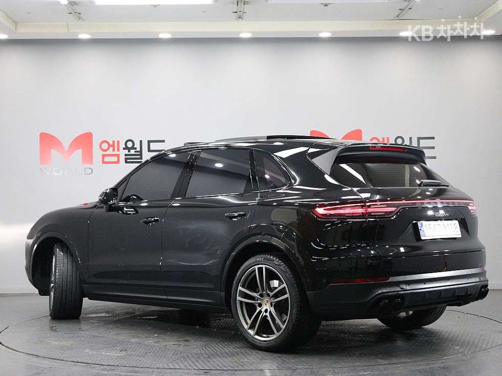 Porsche Cayenne — miniaturë 4