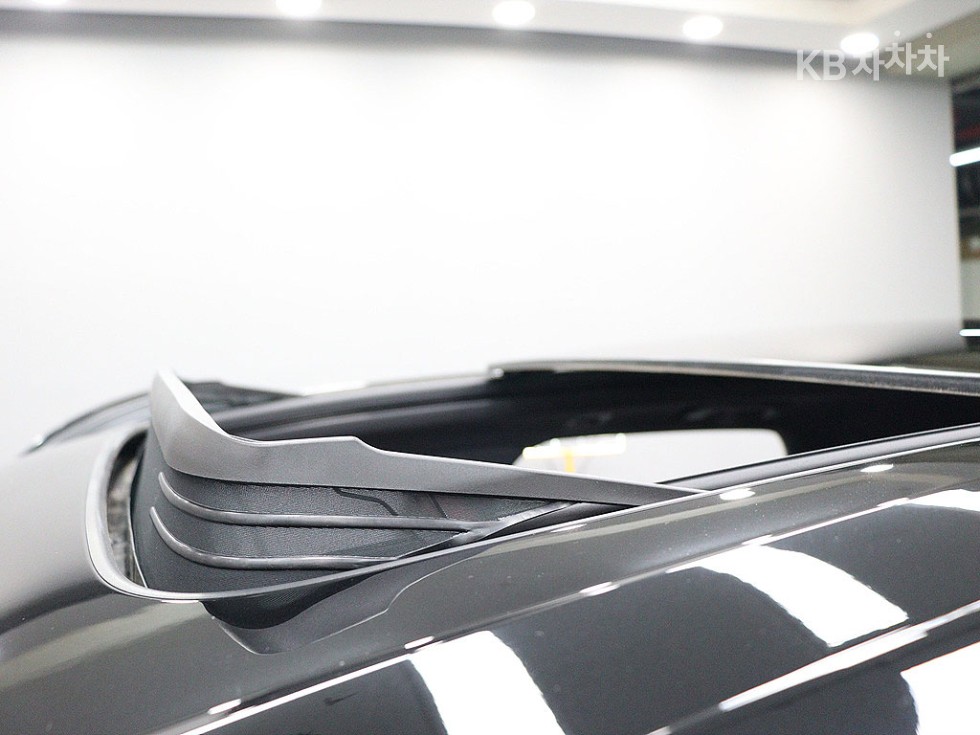 Porsche Cayenne — miniaturë 11