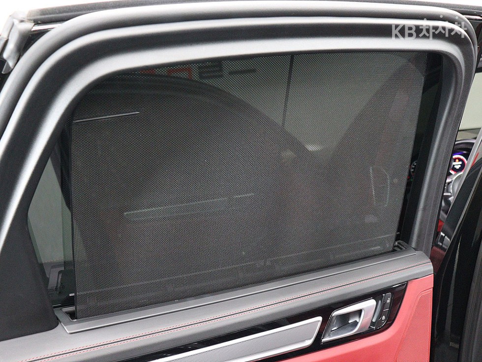 Porsche Cayenne — miniaturë 12