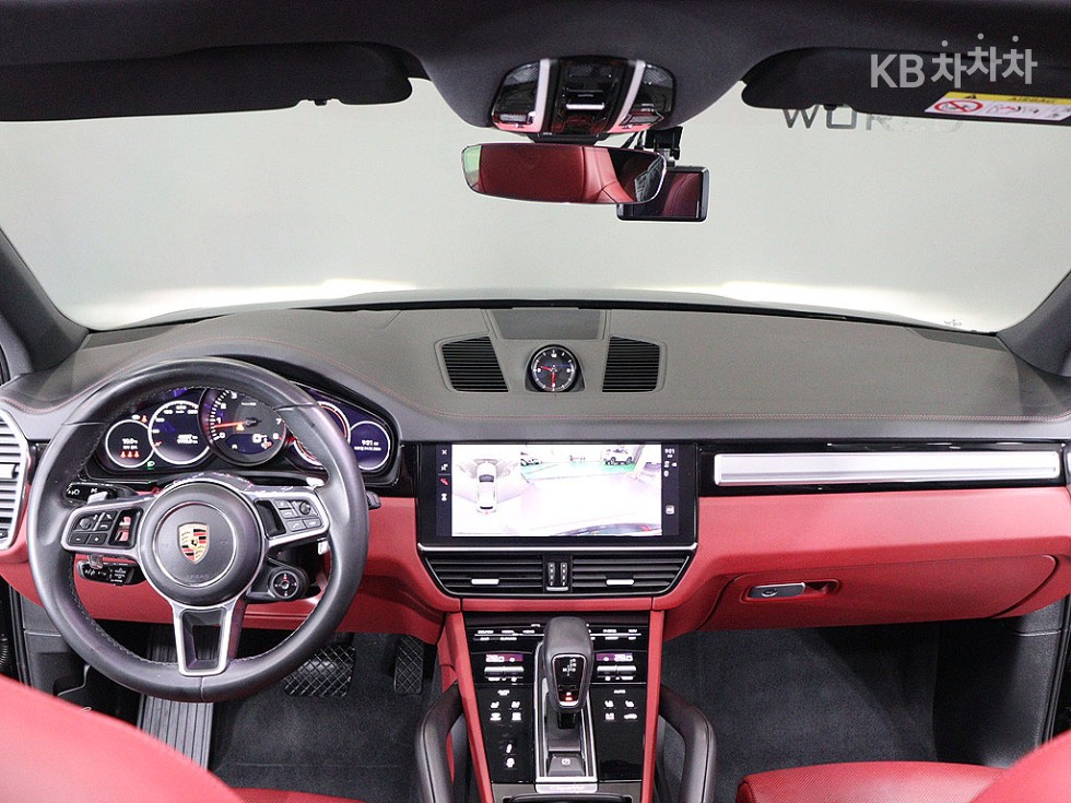 Porsche Cayenne — miniaturë 13