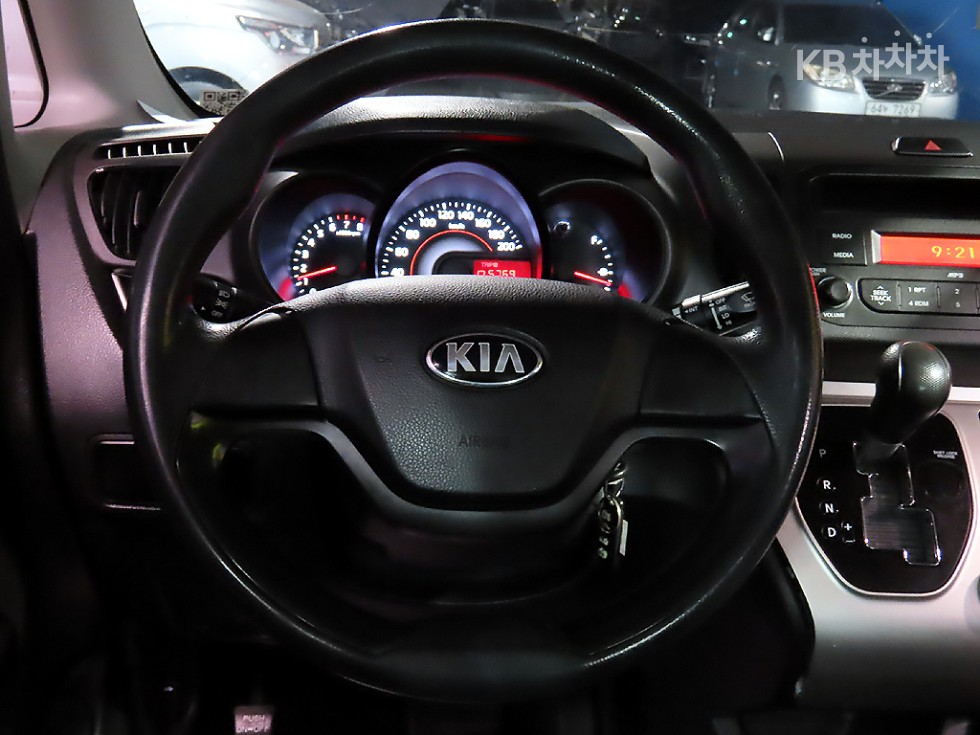2016 - kia ray-ban