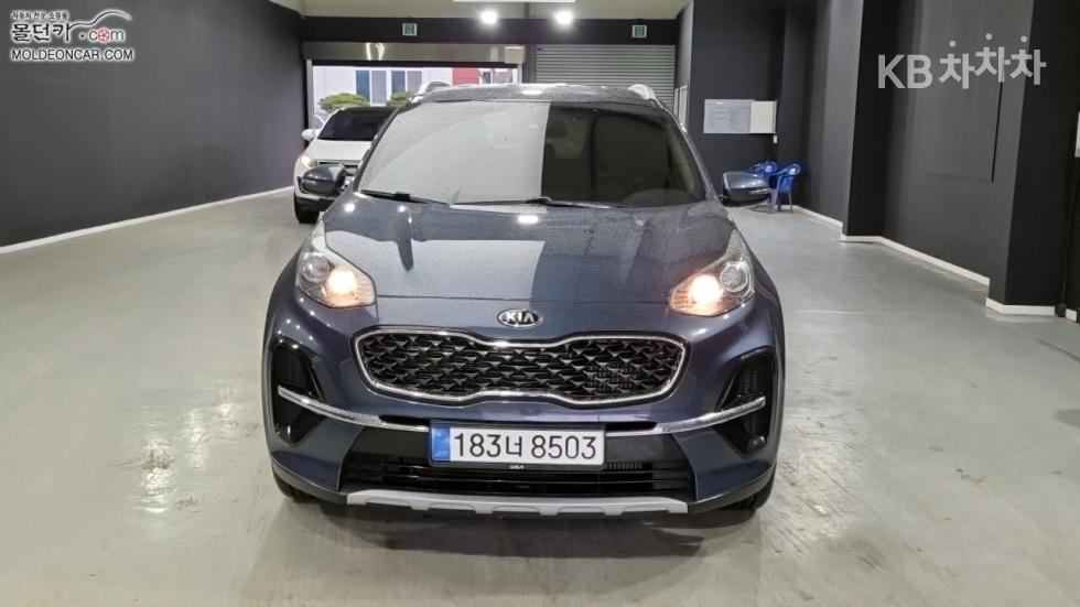 2021 - kia sportage