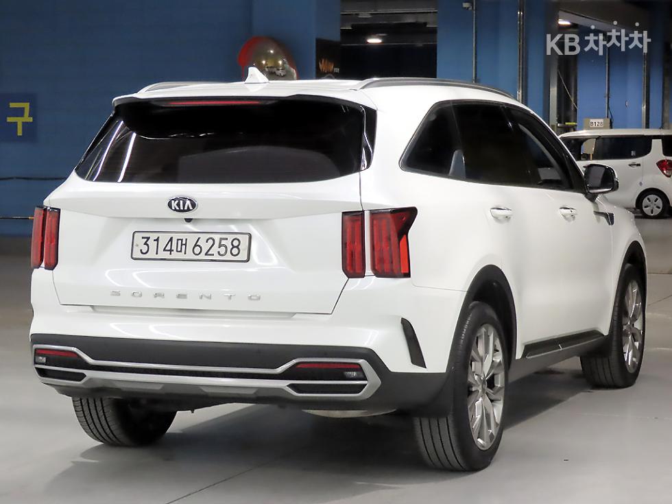2021 - kia sorento