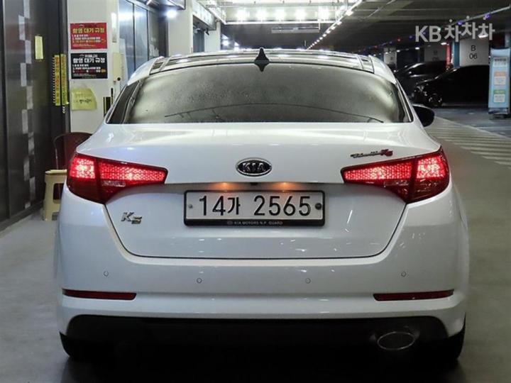 Kia K5 2.0 LPI Luxury 6