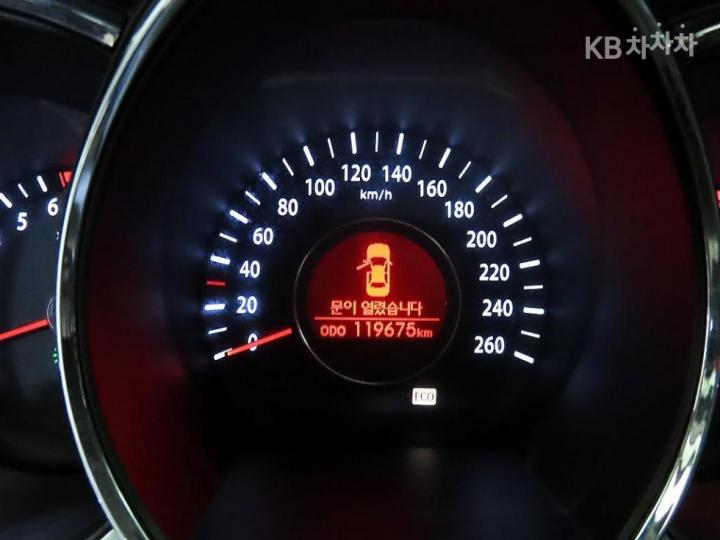 Kia K5 2.0 LPI Luxury 10