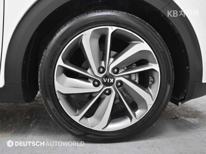 Kia Niro 1.6 Noblesse 6