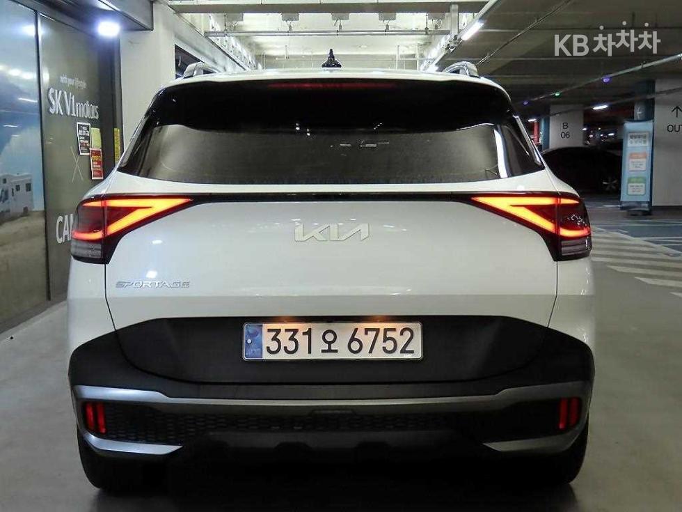 2022 - kia sportage