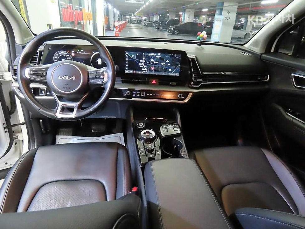 2022 - kia sportage