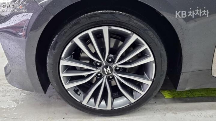 Kia Stinger 2.2 Diesel 2WD Platinum 7