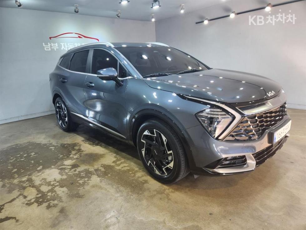2022 - kia sportage