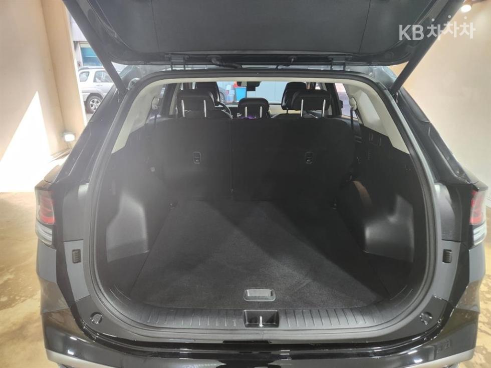 2022 - kia sportage