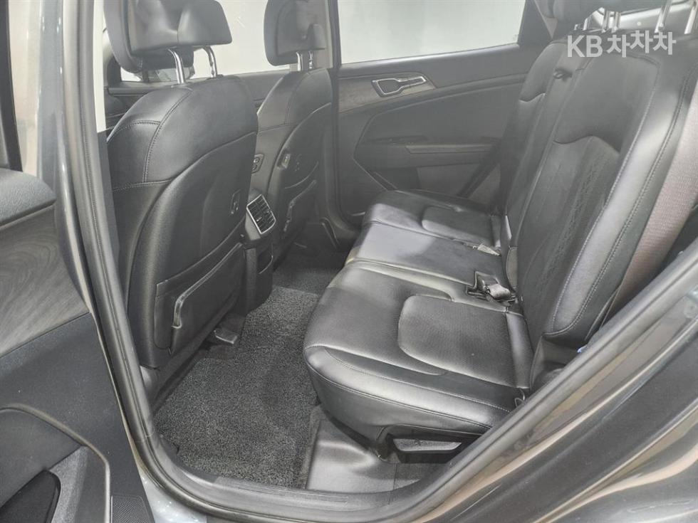 2022 - kia sportage